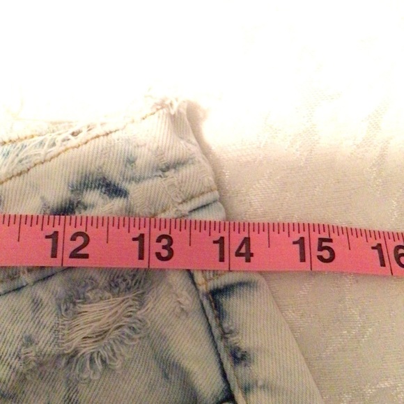 Zara Acid  Wash Denim Distressed Shorts - Picture 7 of 8